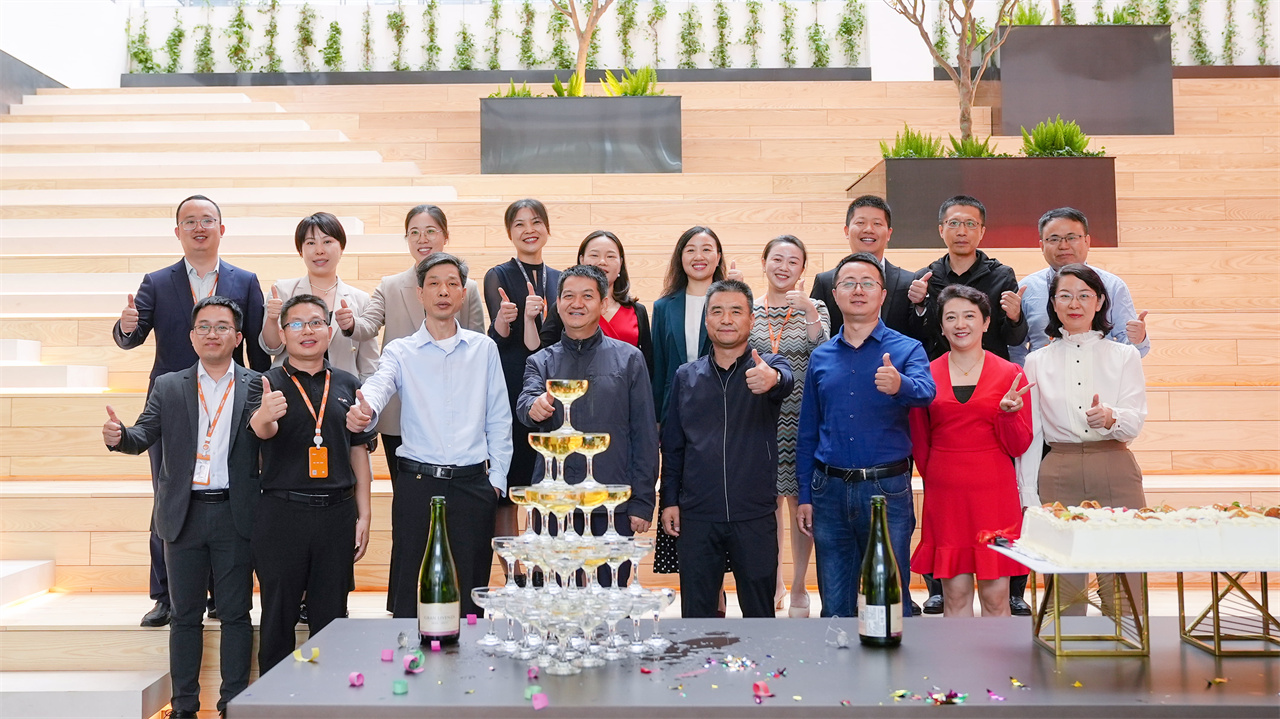 开启未来新篇章，艾比森东江智造中心全面启用